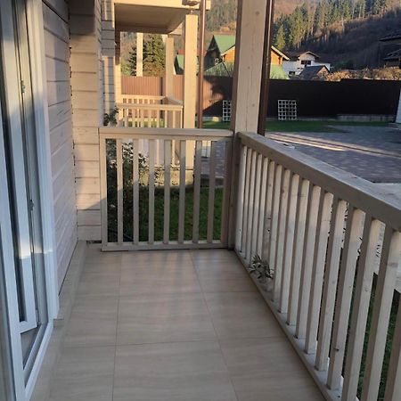 Pogar White Villa Slavske Exteriör bild